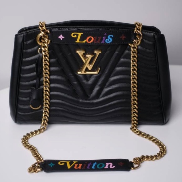 Louis Vuitton New Wave Shoulder bag in Black Leather - Picture 1 of 6